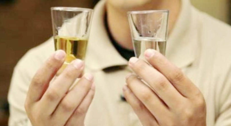 O comercio eletrônico de cachaça no Brasil.