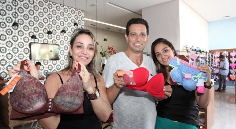 Jovens de Goiás apostam na fabricação de lingerie