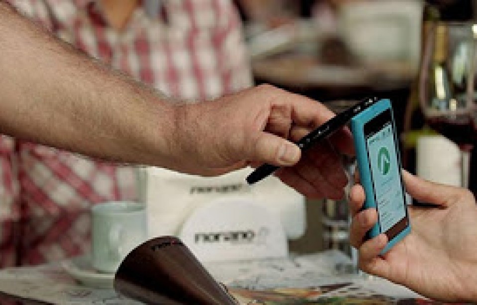 Celular já pode ser usado como carteira virtual no Brasil