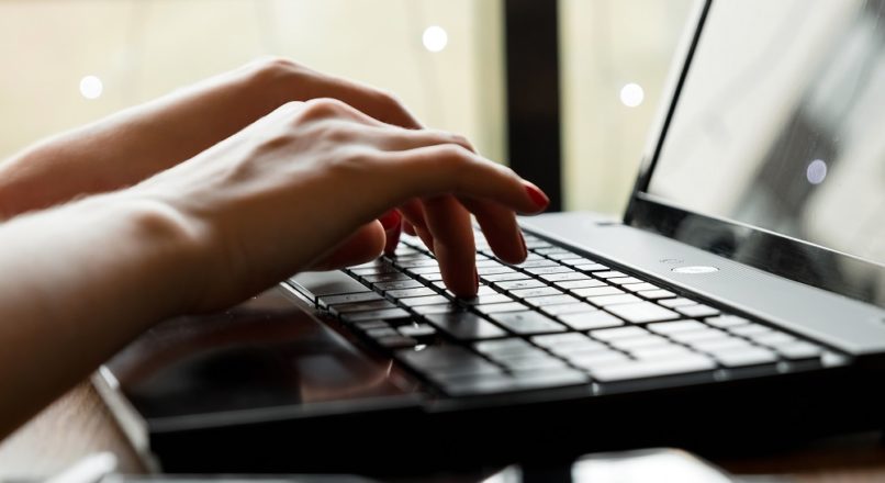 Como conquistar novos clientes usando pesquisa de empresas?