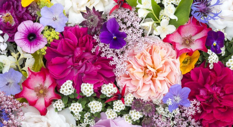 A internet e o impulsionamento nas vendas de coroas de flores
