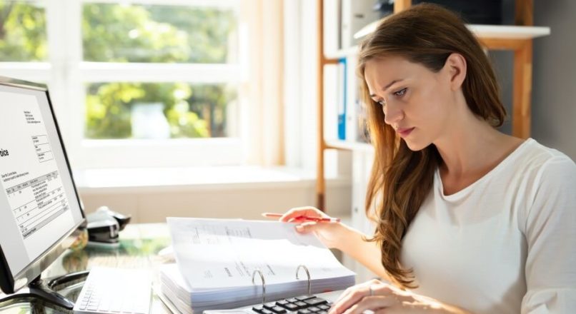 Como trabalhar no Facebook pela Internet: oportunidades disponíveis