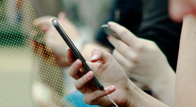 Controle de ponto móvel: veja como aumentar a produtividade e a economia da sua empresa
