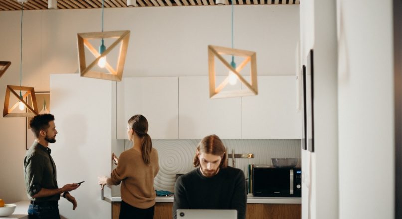 Trabalho remoto e home office: quais as diferenças e qual modelo escolher