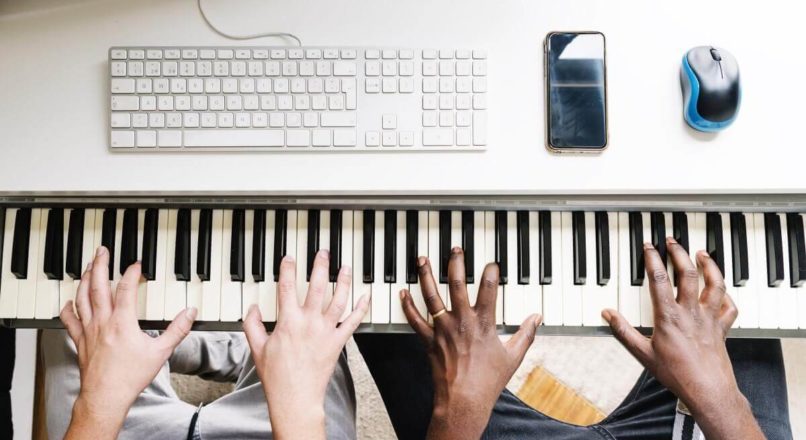 Aula de teclado para iniciantes – Benefícios do aprendizado online