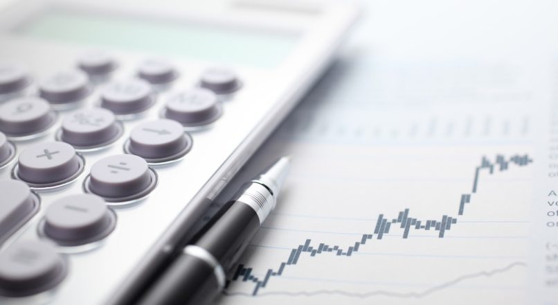 Economia cresce 7,7% no 3º trimestre em meio à incerteza
