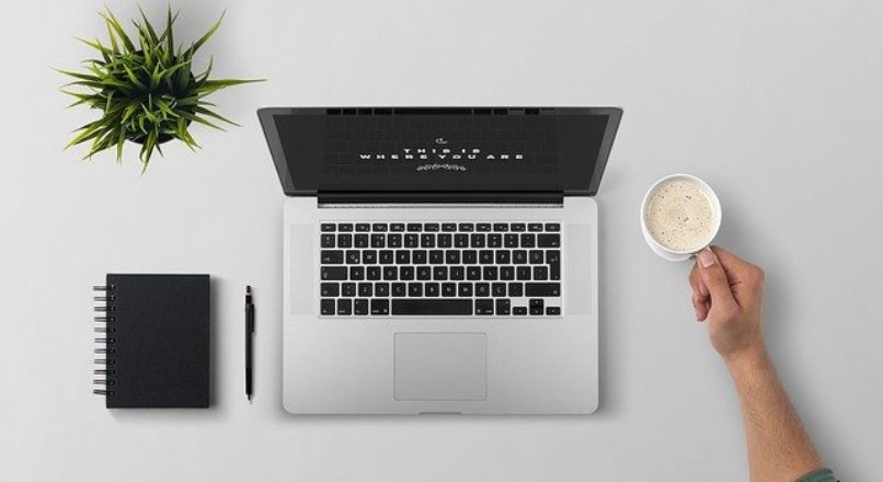 Gostaria de trabalhar em casa pela internet? Saiba como!