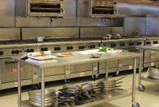 Quais são as normas para montar uma cozinha de restaurante?