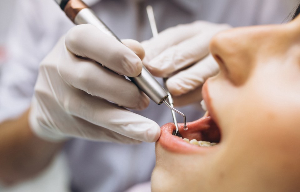 Como um odontólogo iniciante pode captar seus primeiros clientes?