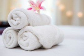 Banheiro de hotel: aprenda a dobrar as toalhas como um profissional!