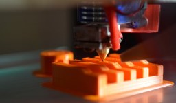 Como a impressão 3D está mudando a forma como as empresas fabricam seus produtos?