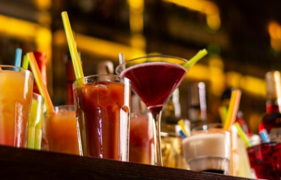 4 Ideias de drinks para bar: Receitas para incrementar seu cardápio