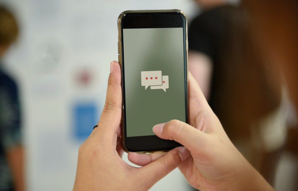 Mensagem de saudação no WhatsApp do advogado: Como funciona?