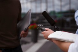 Assessoria de imprensa para advogados: O que são as aspas?