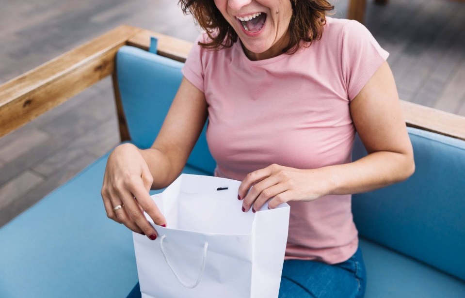 Brindes com embalagens personalizadas podem integrar estratégia de marketing